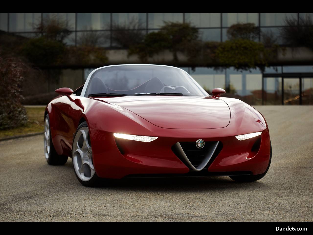 2010 Alfa Romeo 2uettottanta by Pininfarina