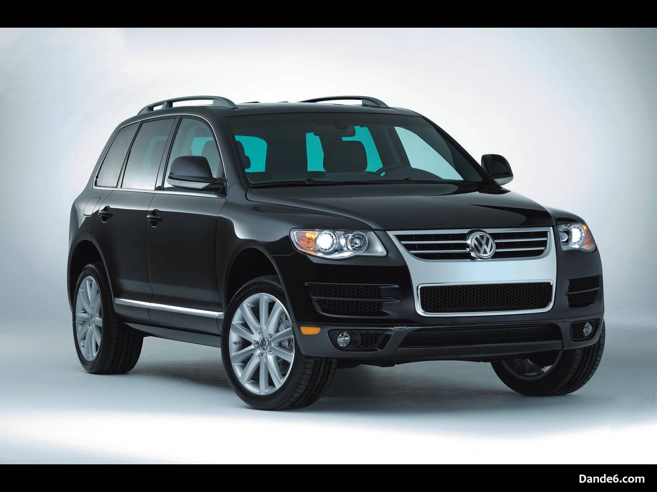 2010 Volkswagen Touareg Lux Limited