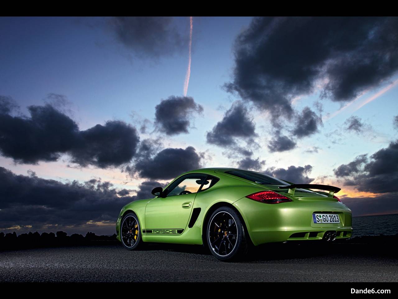 2011 Porsche Cayman R