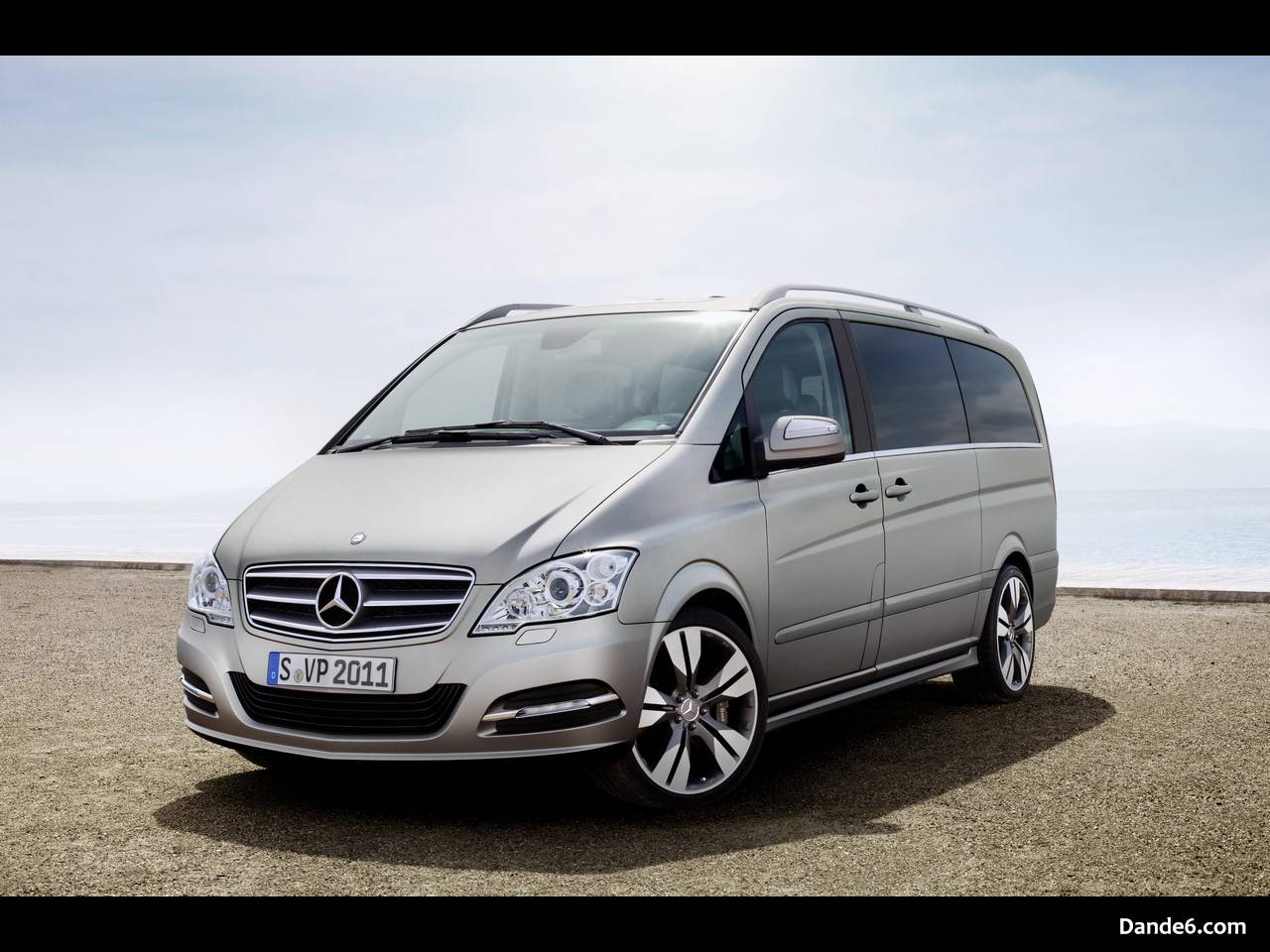 2012 Mercedes-Benz Viano Vision Pearl