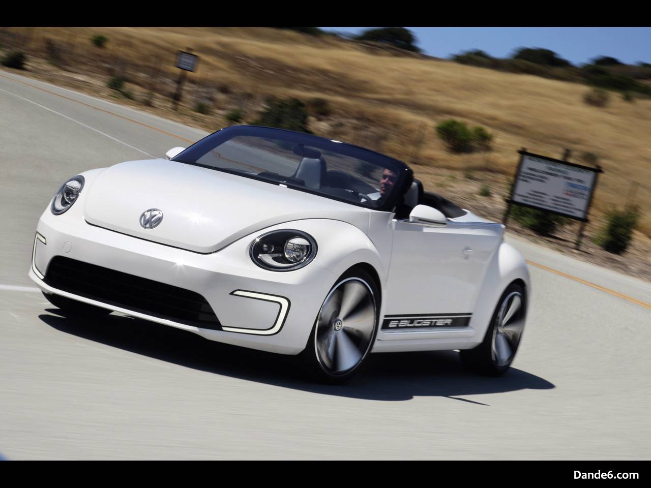 2012 Volkswagen E-Bugster Speedster Concept