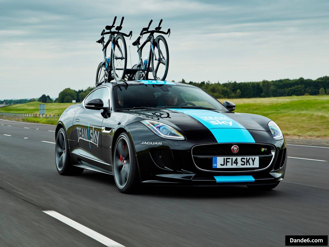 2014 Jaguar F-Type Team Sky Tour de France Concept