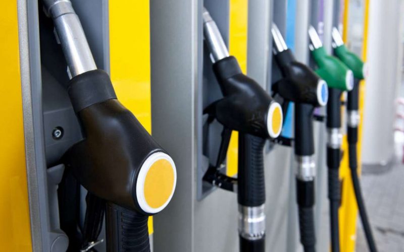 تعیین تکلیف سرنوشت قیمت بنزین در سال ۹۶