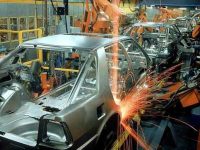 بنز، صنعت خودرو ایران را متحول می‌کند