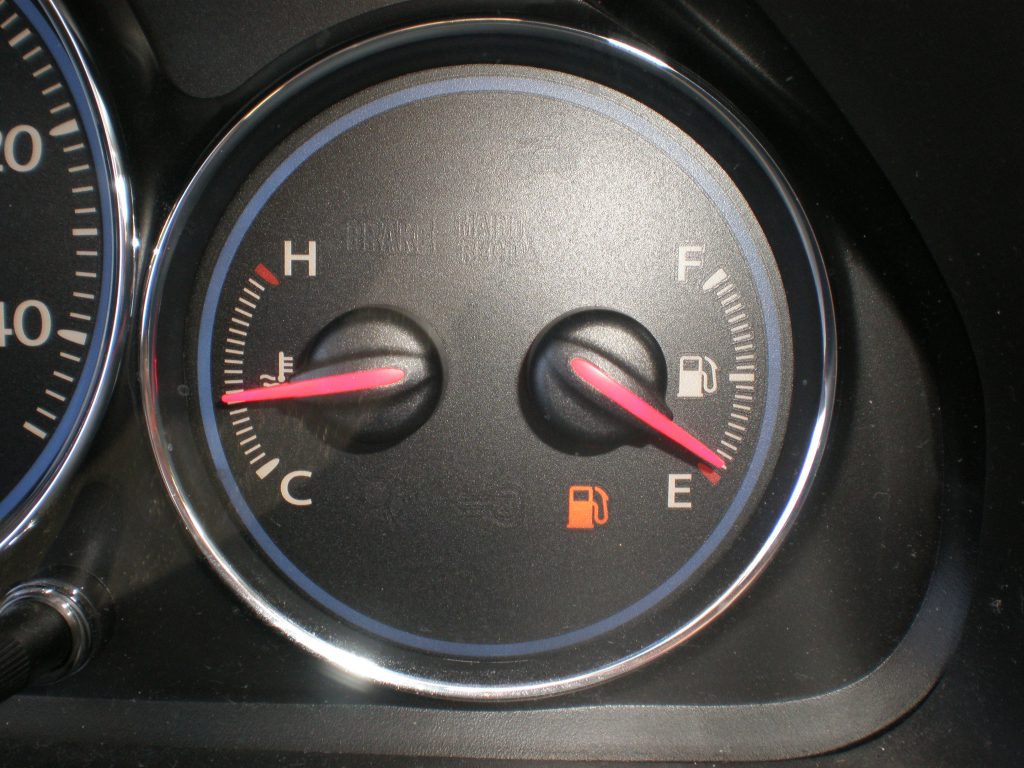 استارت زدن خودرو هنگام خرابی پمپ سوخت / پمپ بنزین