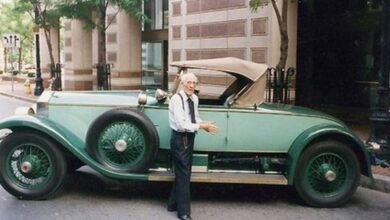 داستان راننده 102 ساله‌ای که 82 سال با رولزرویس خود رانندگی کرد!