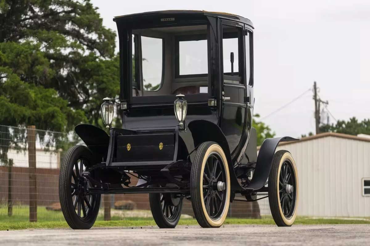 اولین خودروی برقی کلاسیک